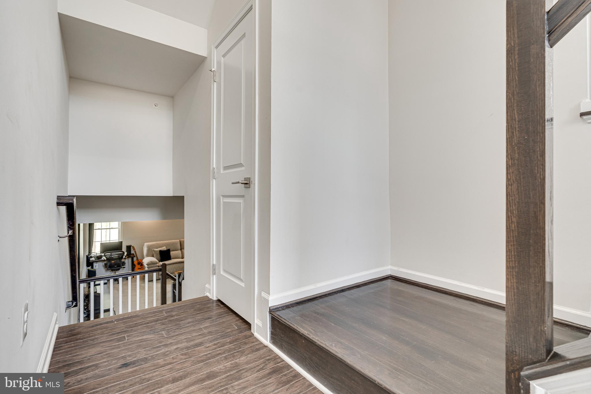 MARLBORO RIDGE - Residential