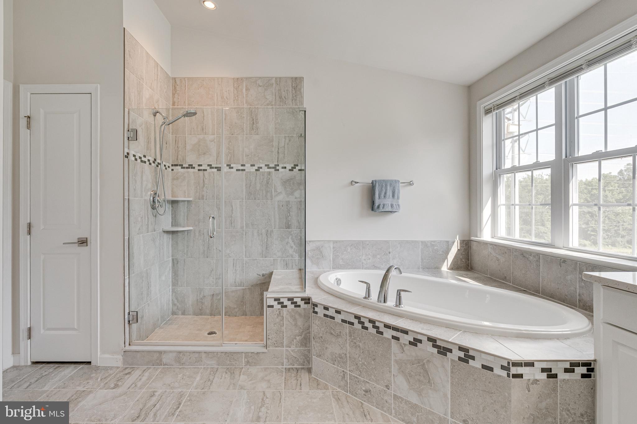 MARLBORO RIDGE - Residential