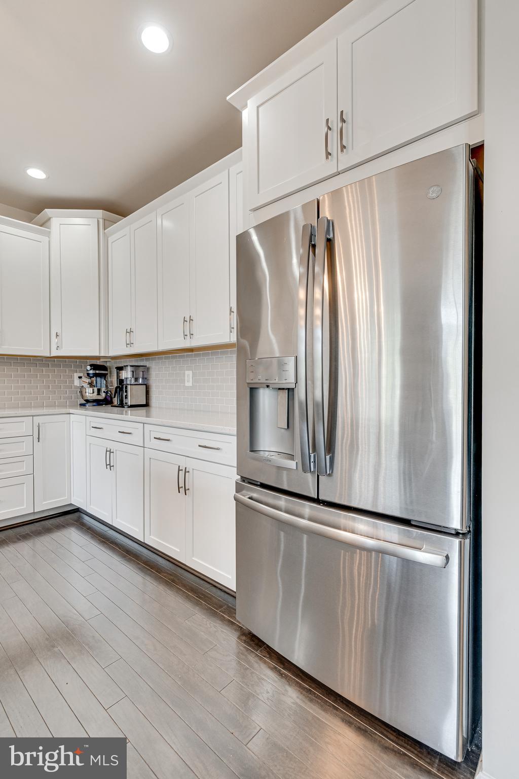 MARLBORO RIDGE - Residential