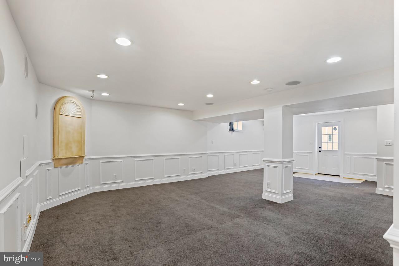 HILLSIDE - Residential