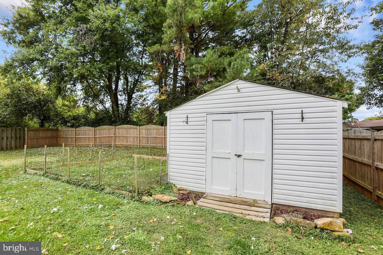 HILLSIDE - Residential