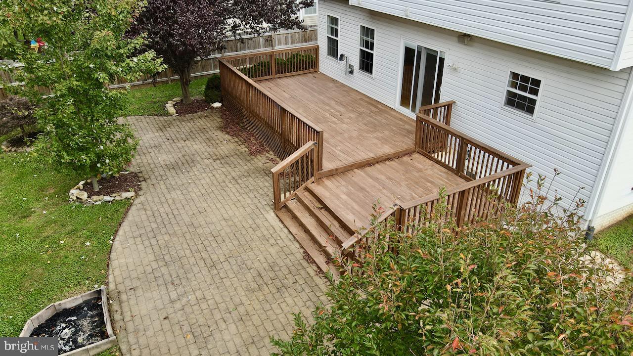 HILLSIDE - Residential