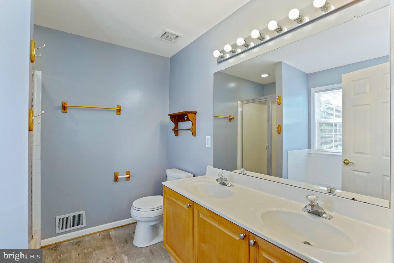 HILLSIDE - Residential