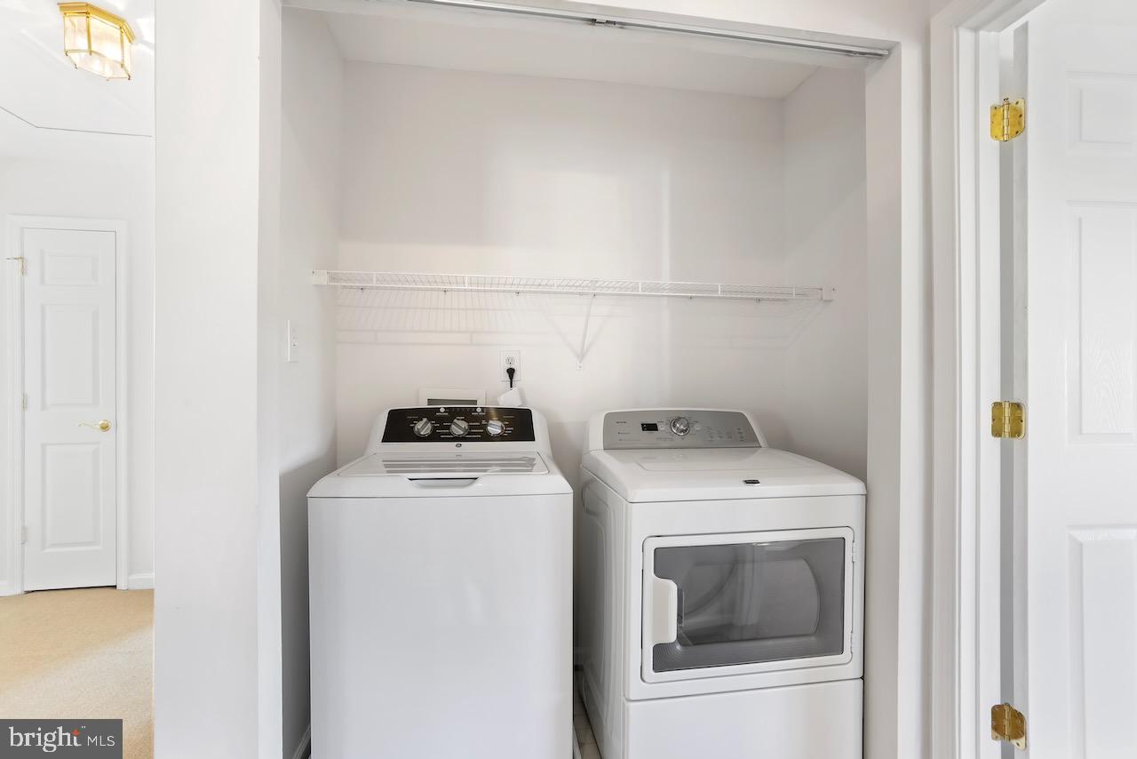 HILLSIDE - Residential