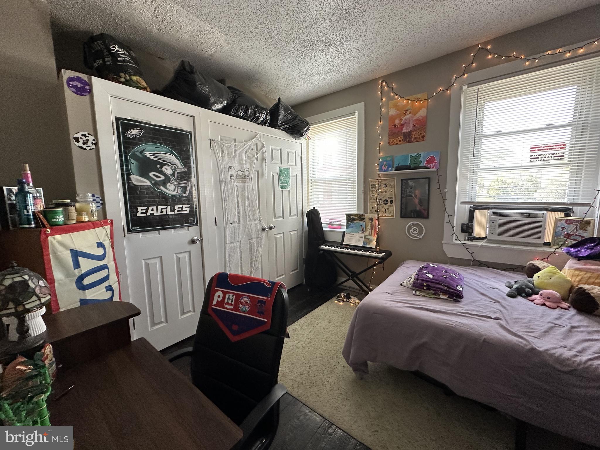 TEMPLE UNIVERSITY - Residential Lease
