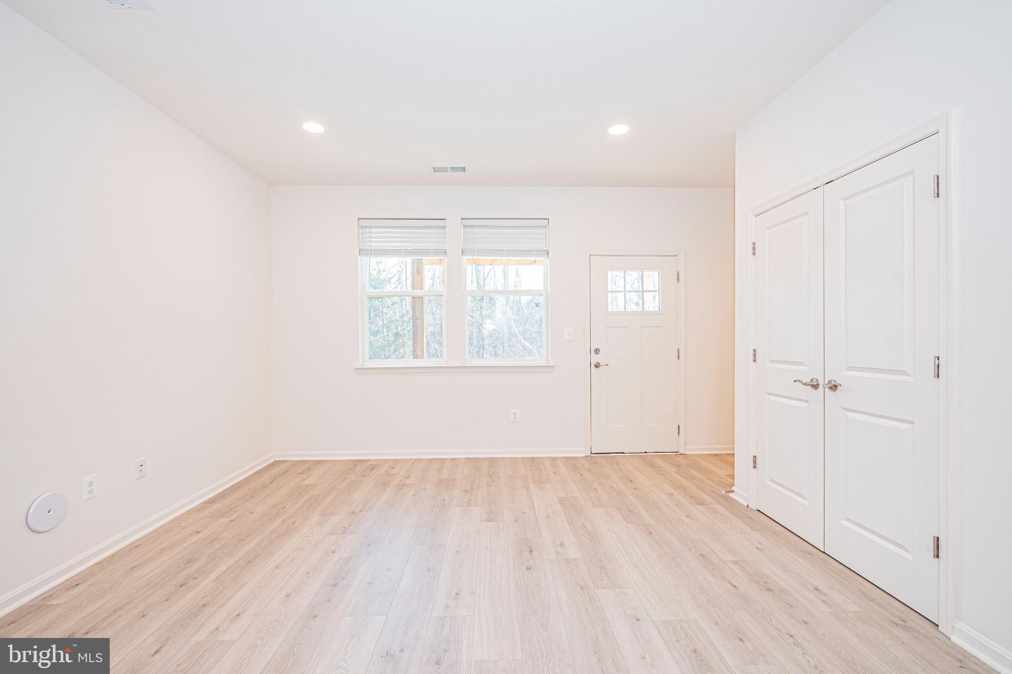 ROSEDALE - Residential