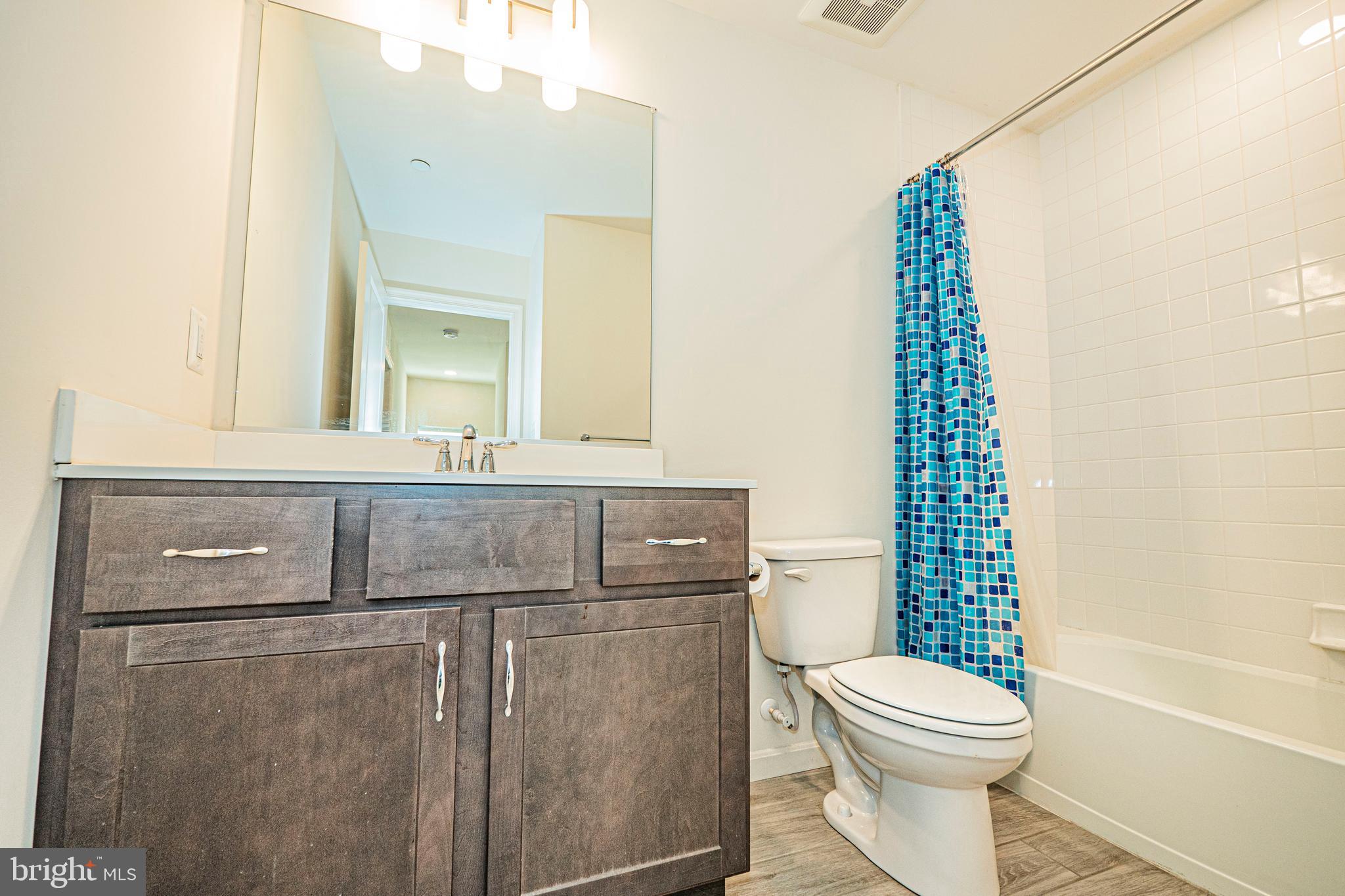 ROSEDALE - Residential