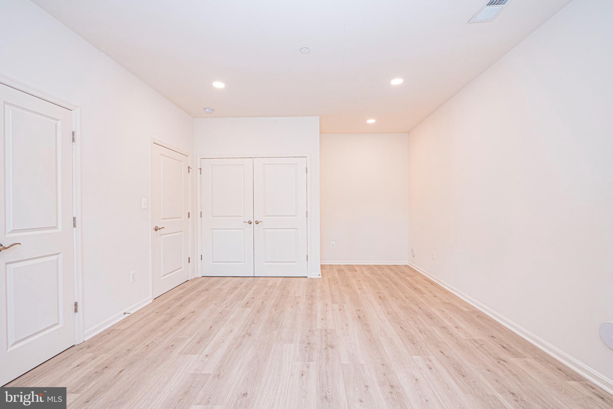 ROSEDALE - Residential