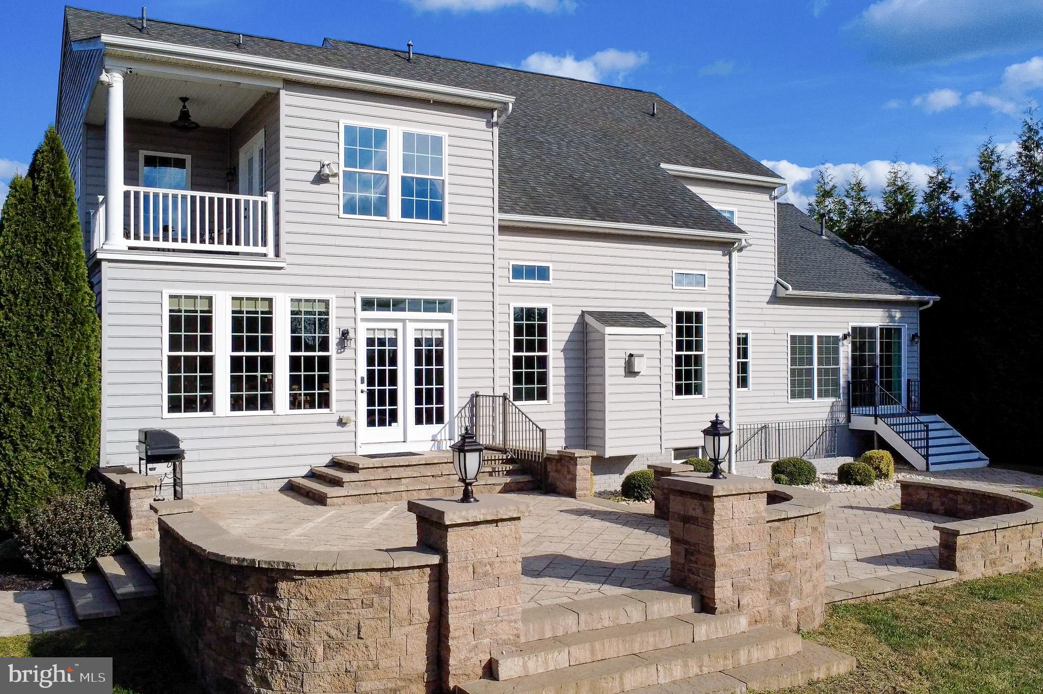 THE WARFIELDS II - Residential