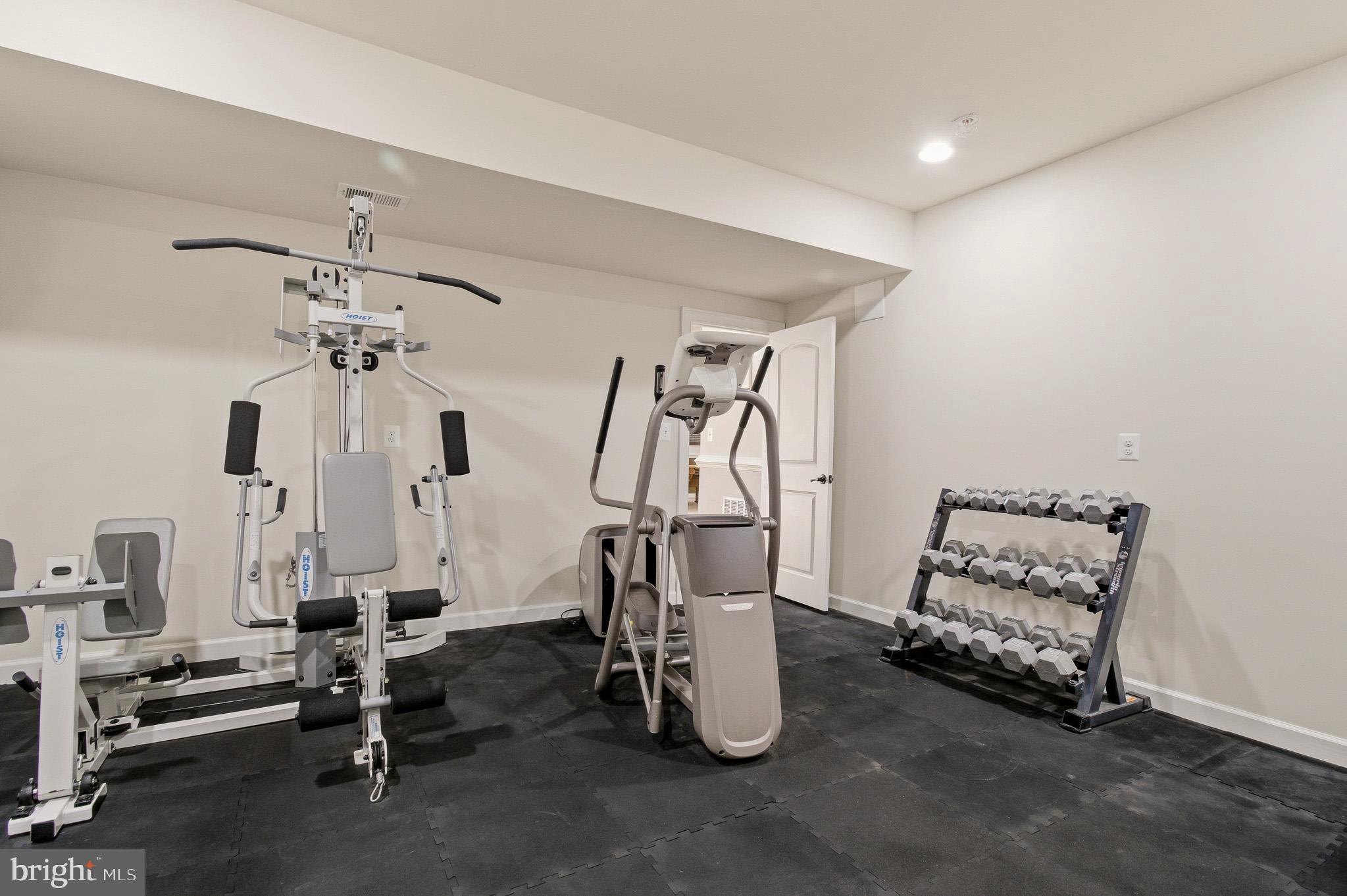 THE WARFIELDS II - Residential