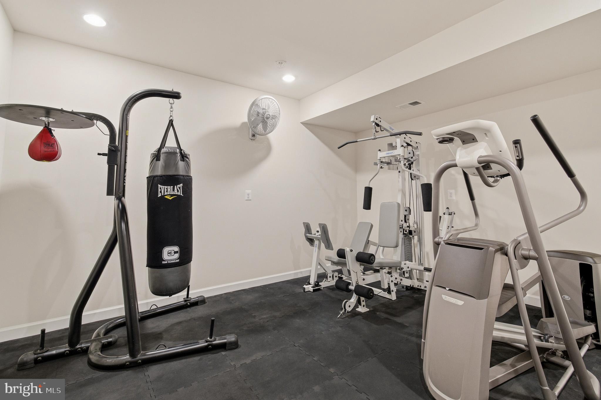 THE WARFIELDS II - Residential