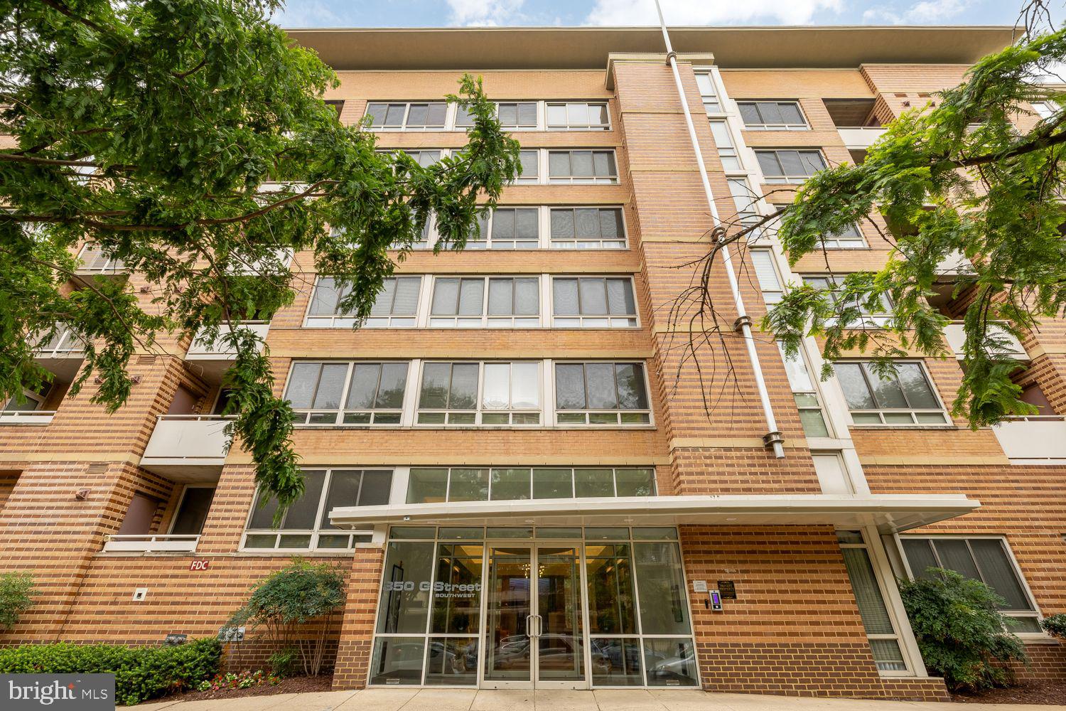 350 G STREET SW N323