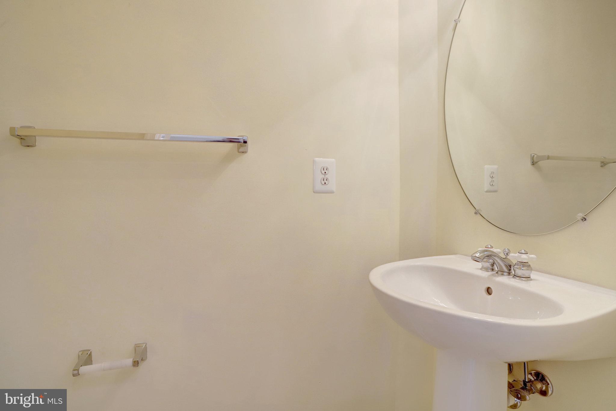 KINGSTOWNE - Residential