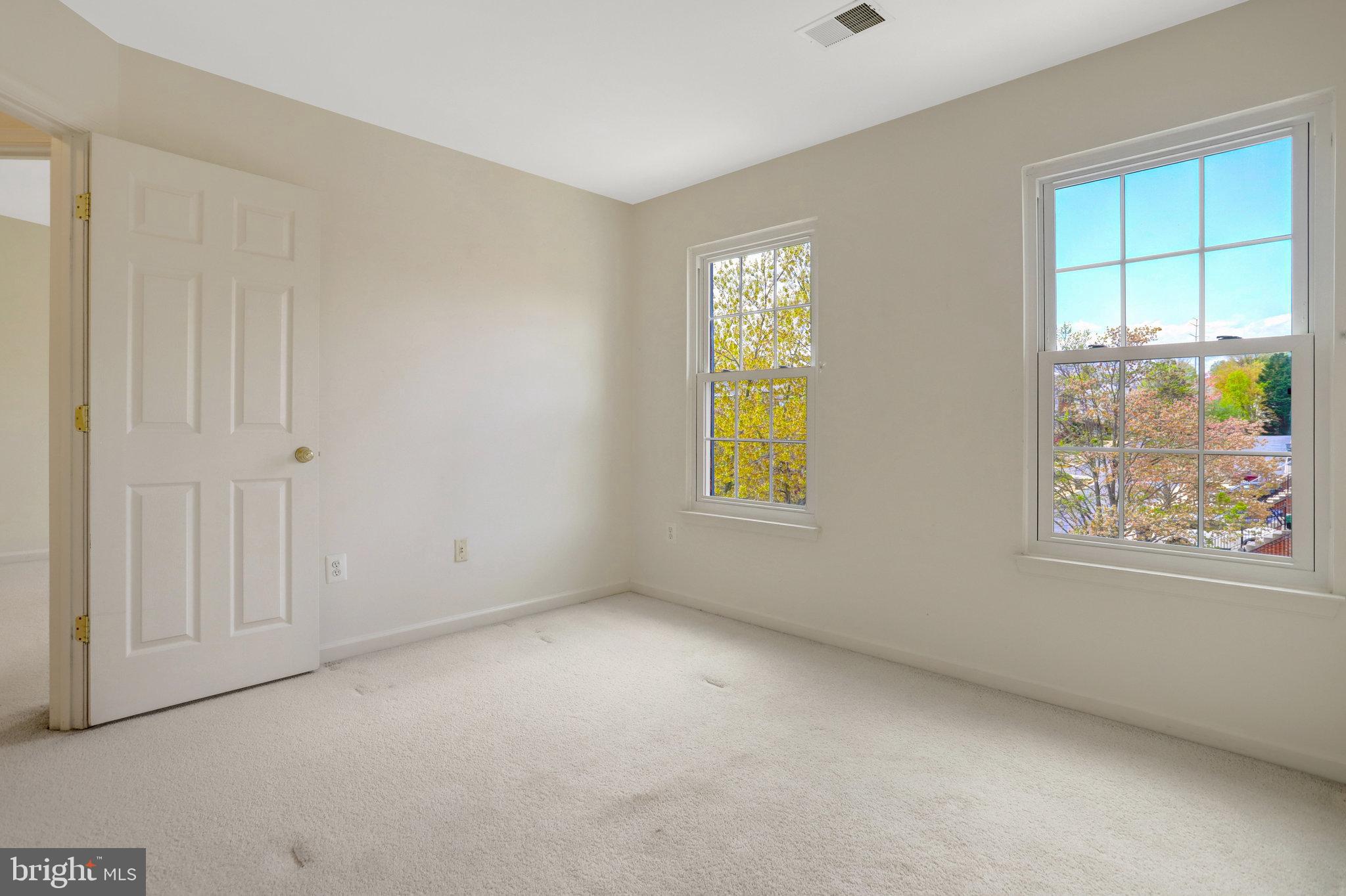 KINGSTOWNE - Residential