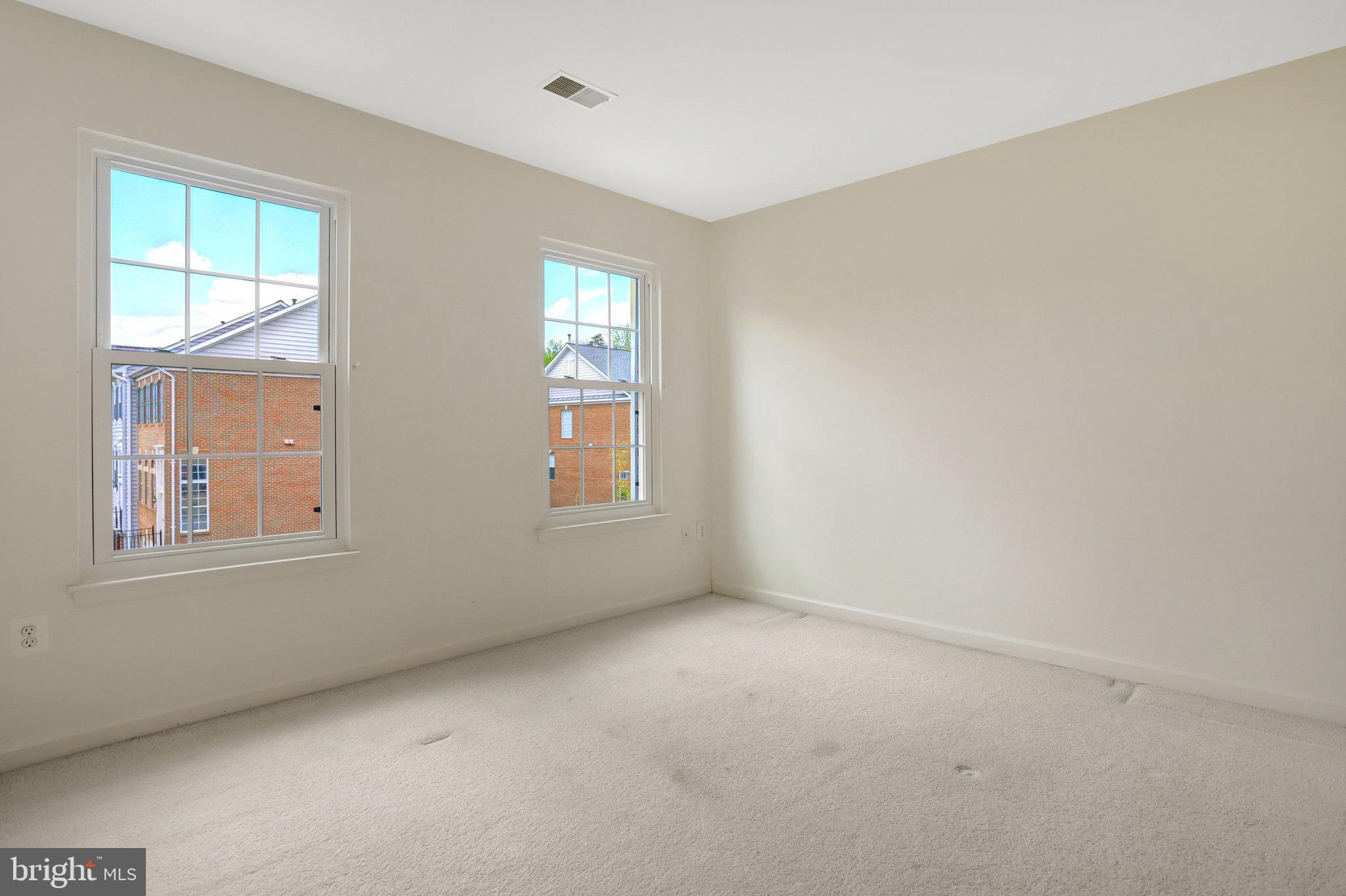 KINGSTOWNE - Residential