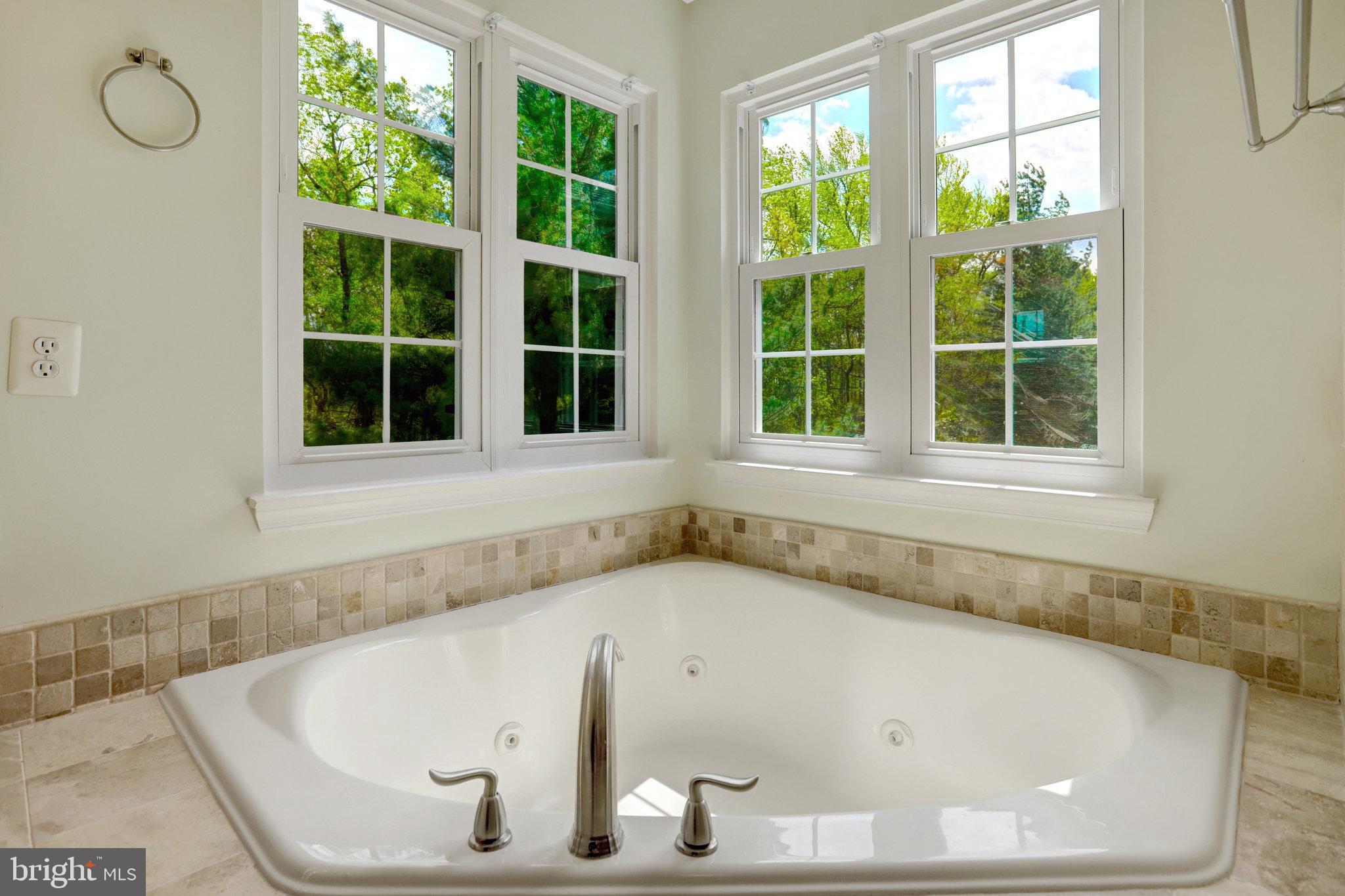 KINGSTOWNE - Residential