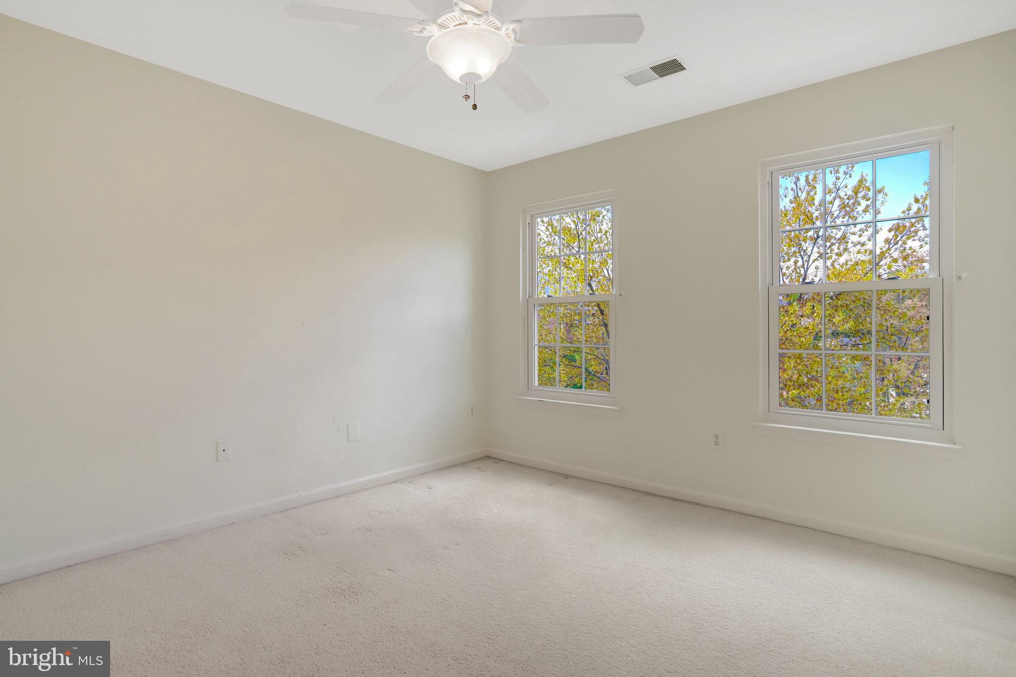 KINGSTOWNE - Residential