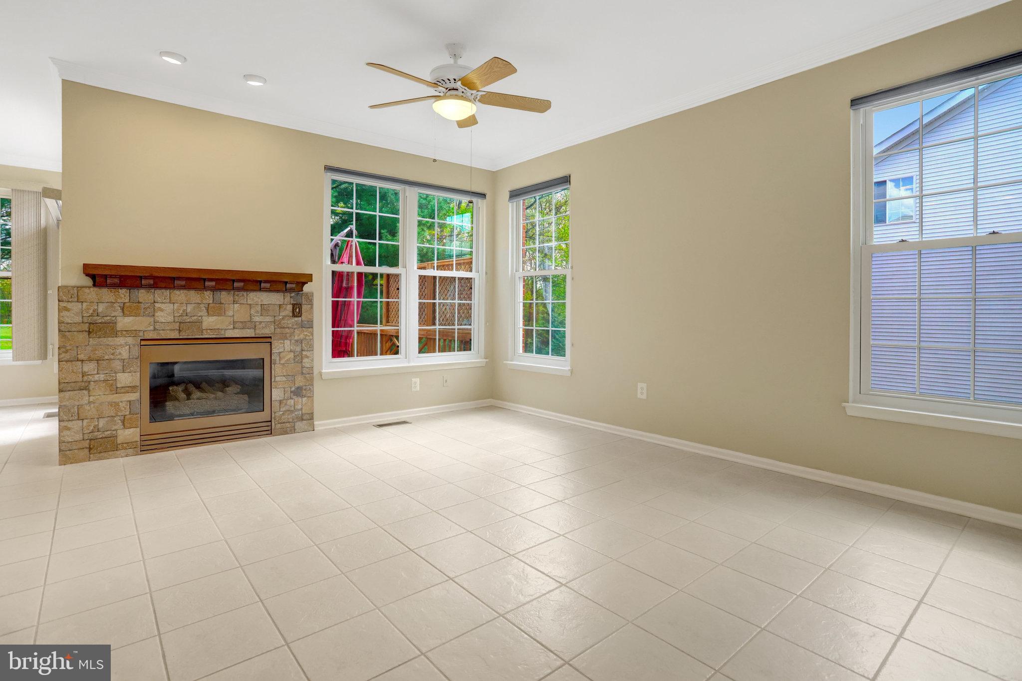 KINGSTOWNE - Residential