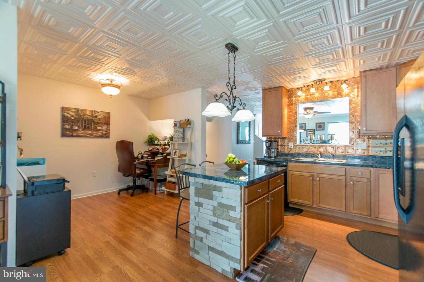 RIVERSIDE VILLAGES - Residential