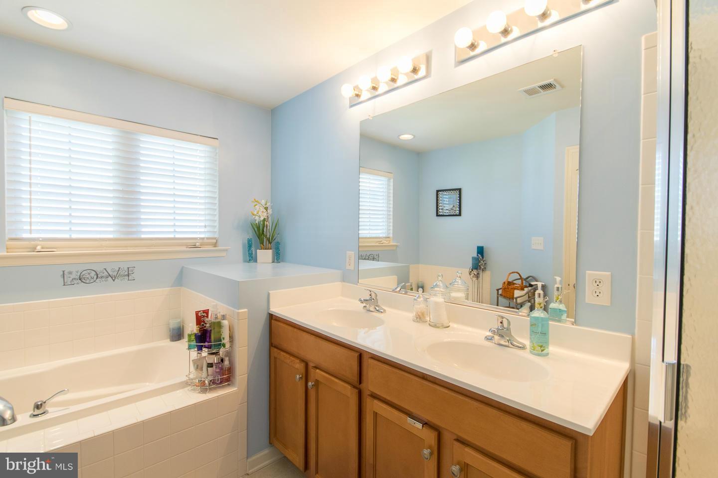 RIVERSIDE VILLAGES - Residential