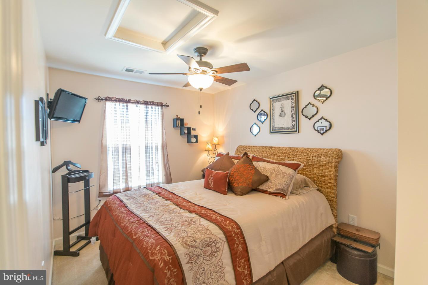 RIVERSIDE VILLAGES - Residential