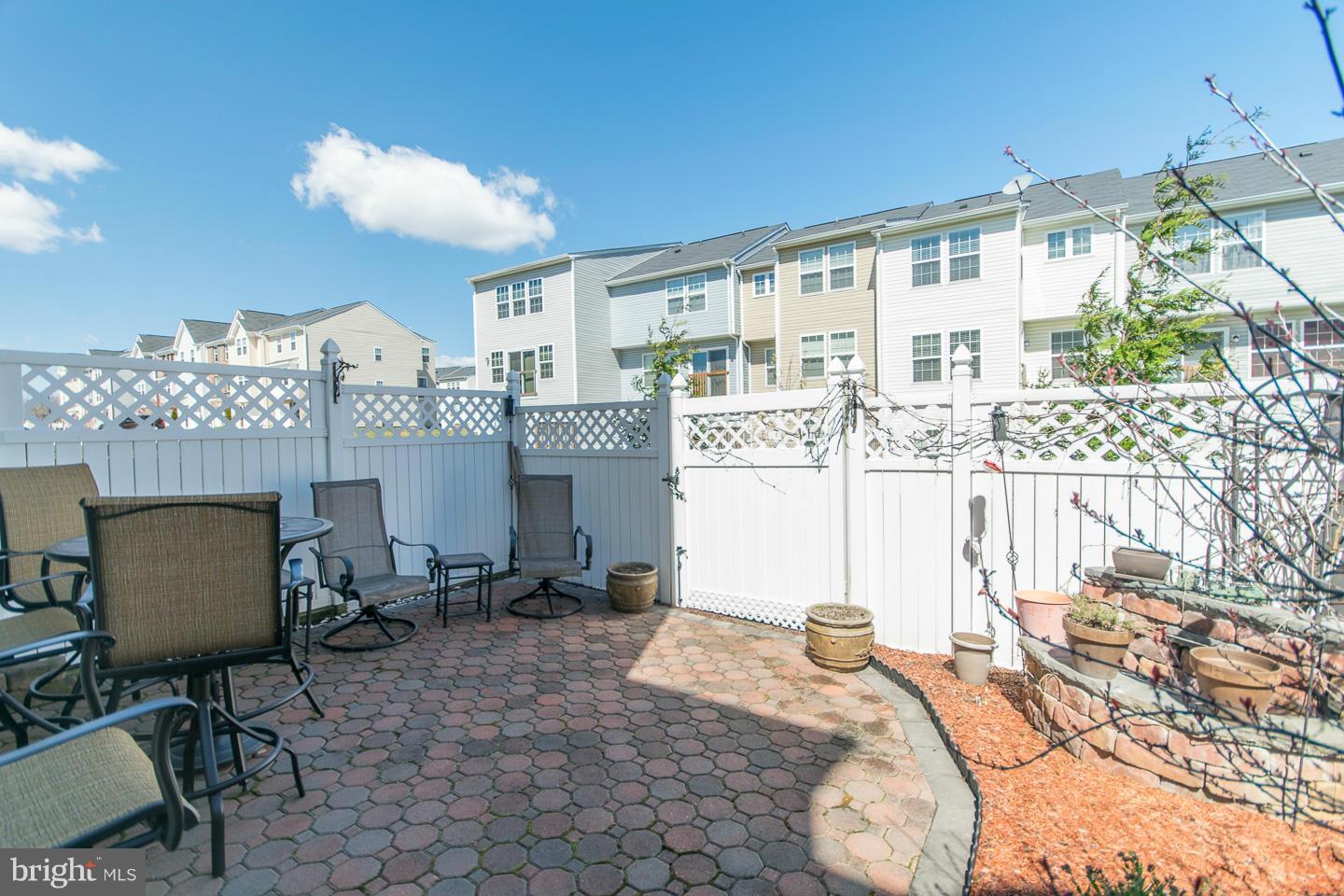 RIVERSIDE VILLAGES - Residential