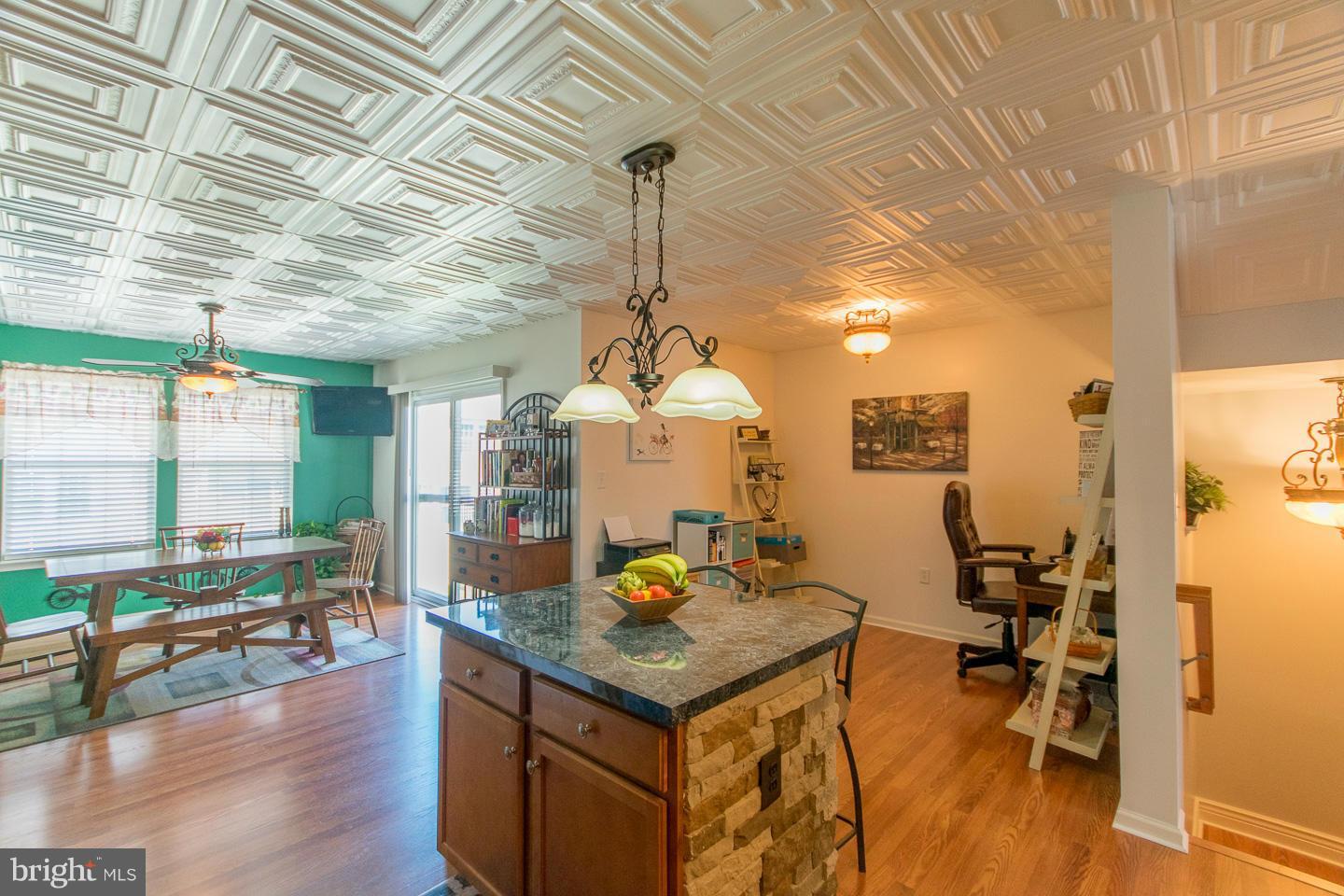 RIVERSIDE VILLAGES - Residential