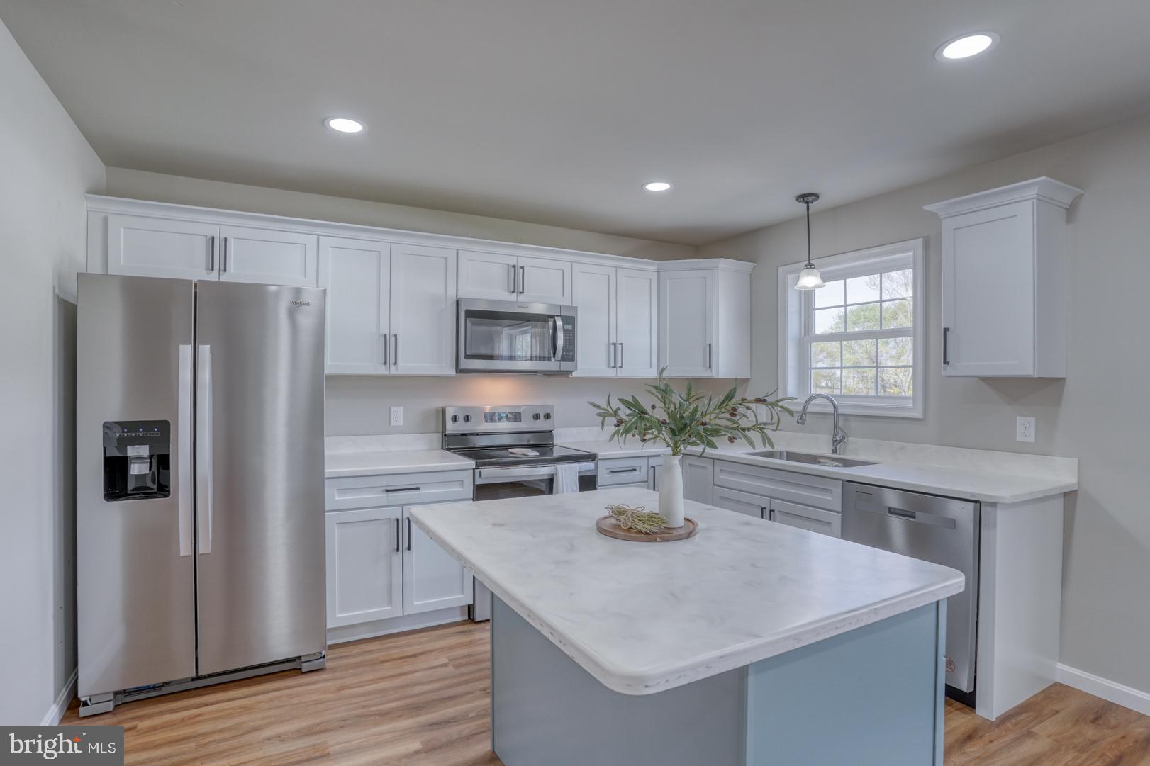 203 FAIRFAX LANE LOT 86