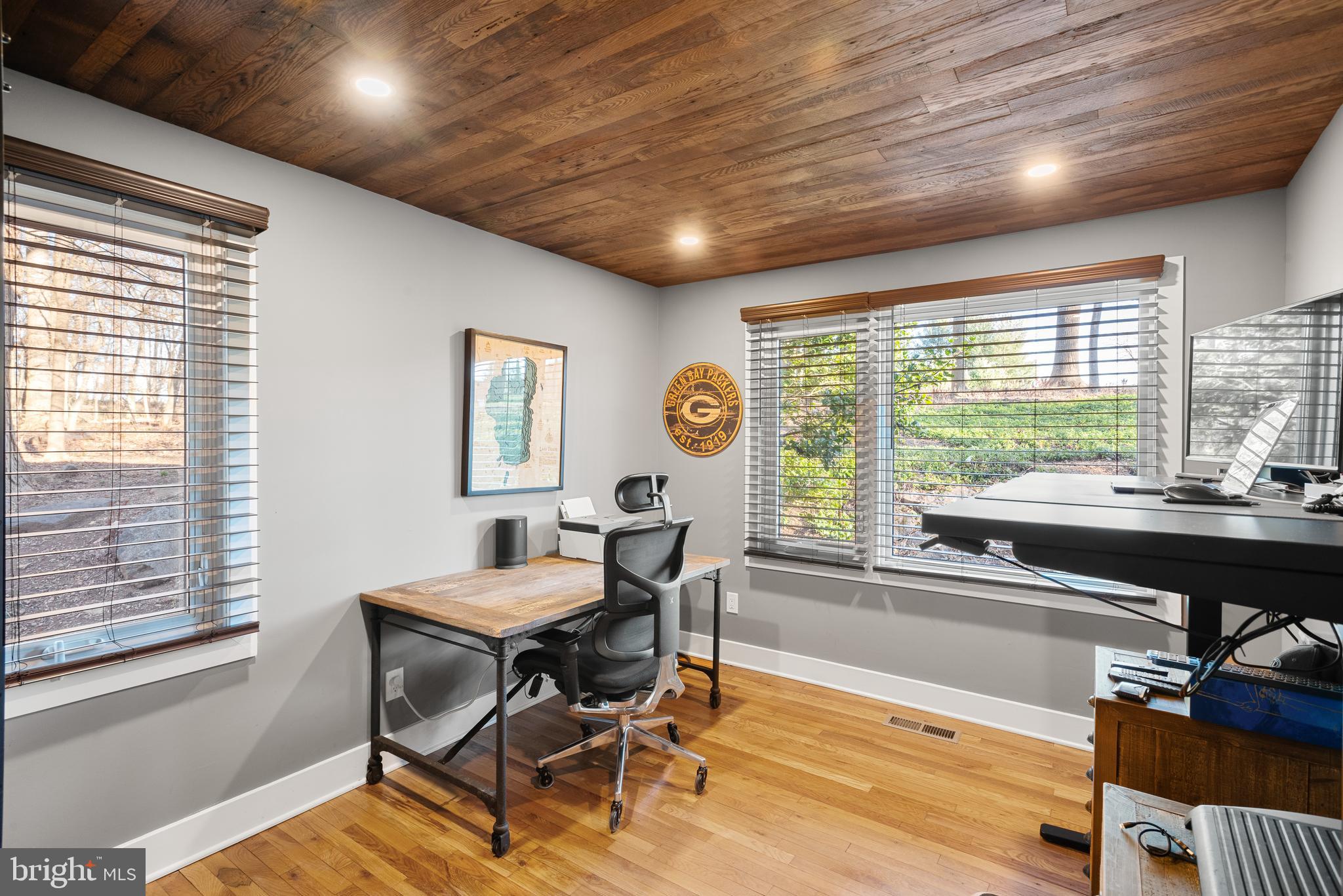 RADNOR HUNT - Residential