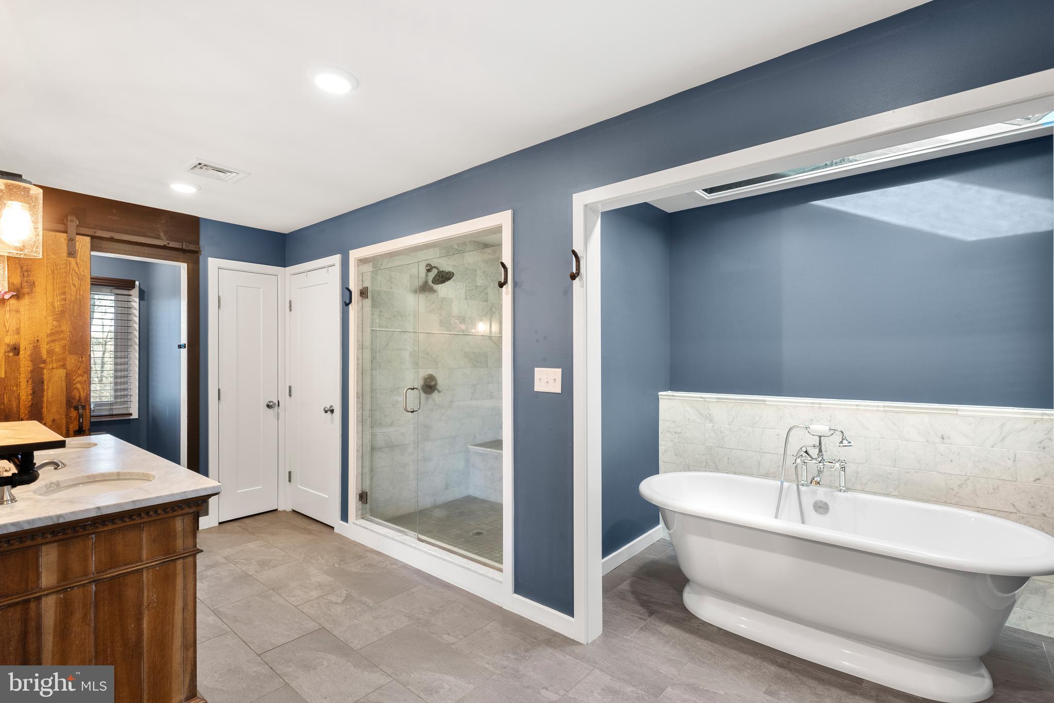 RADNOR HUNT - Residential