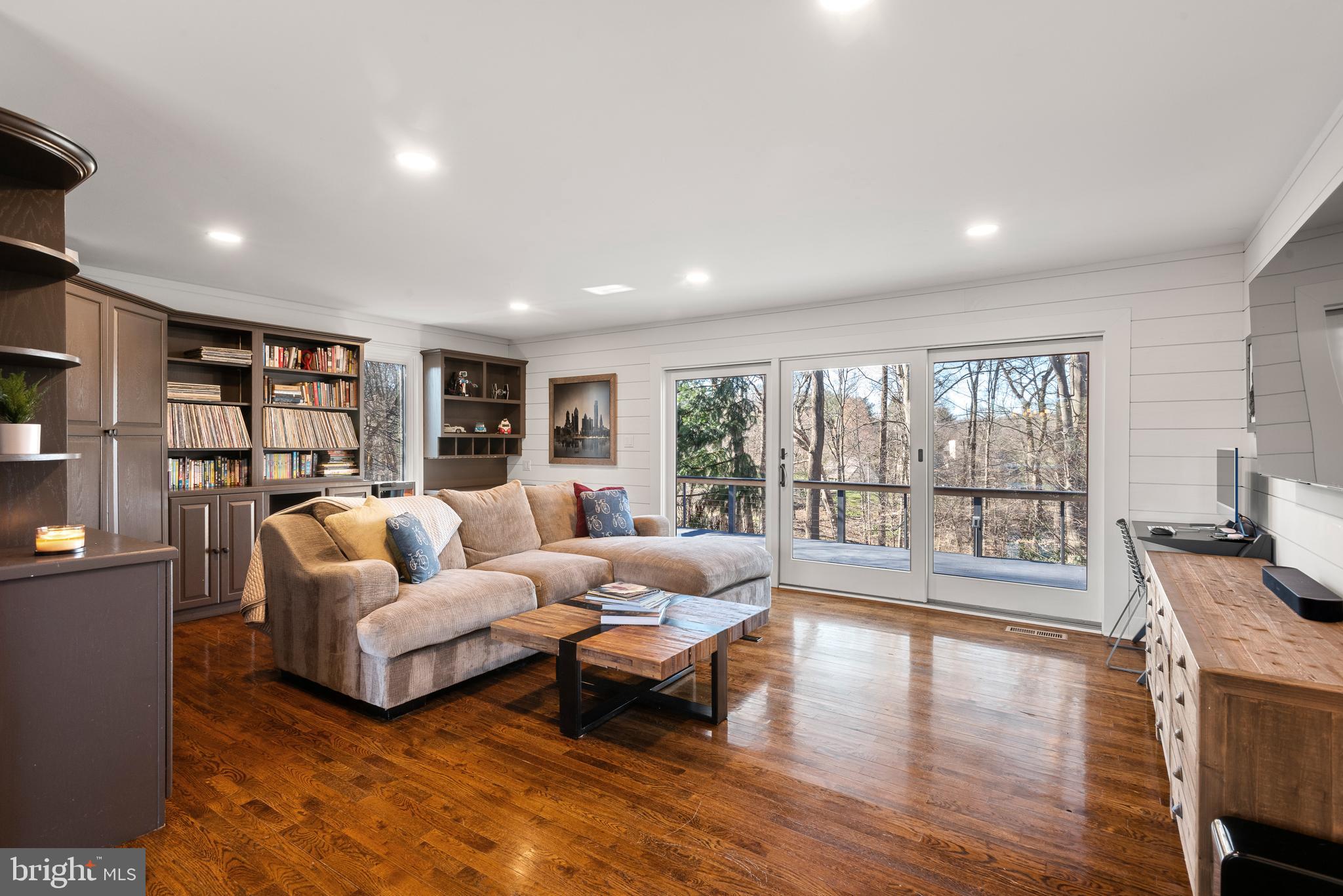 RADNOR HUNT - Residential