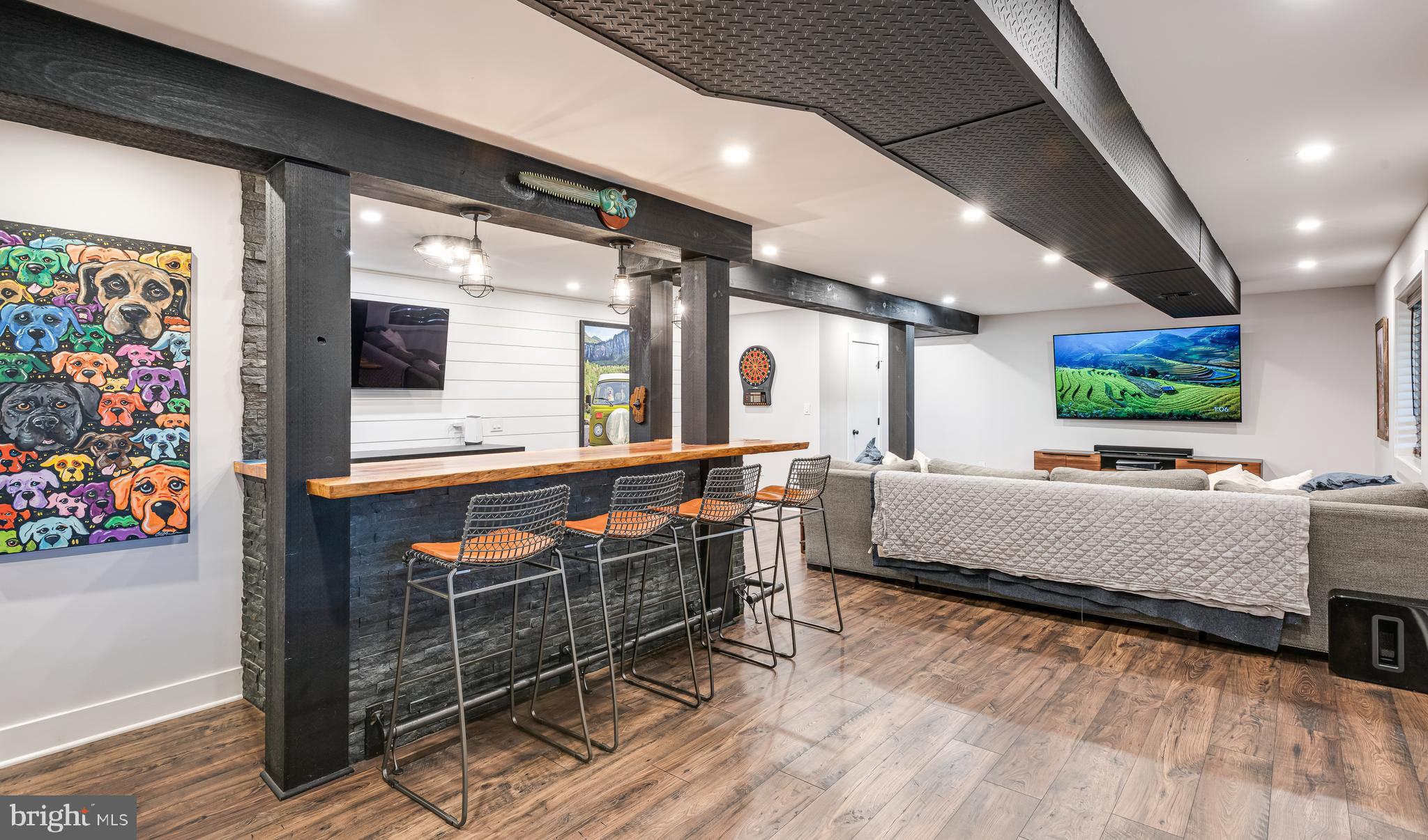 RADNOR HUNT - Residential