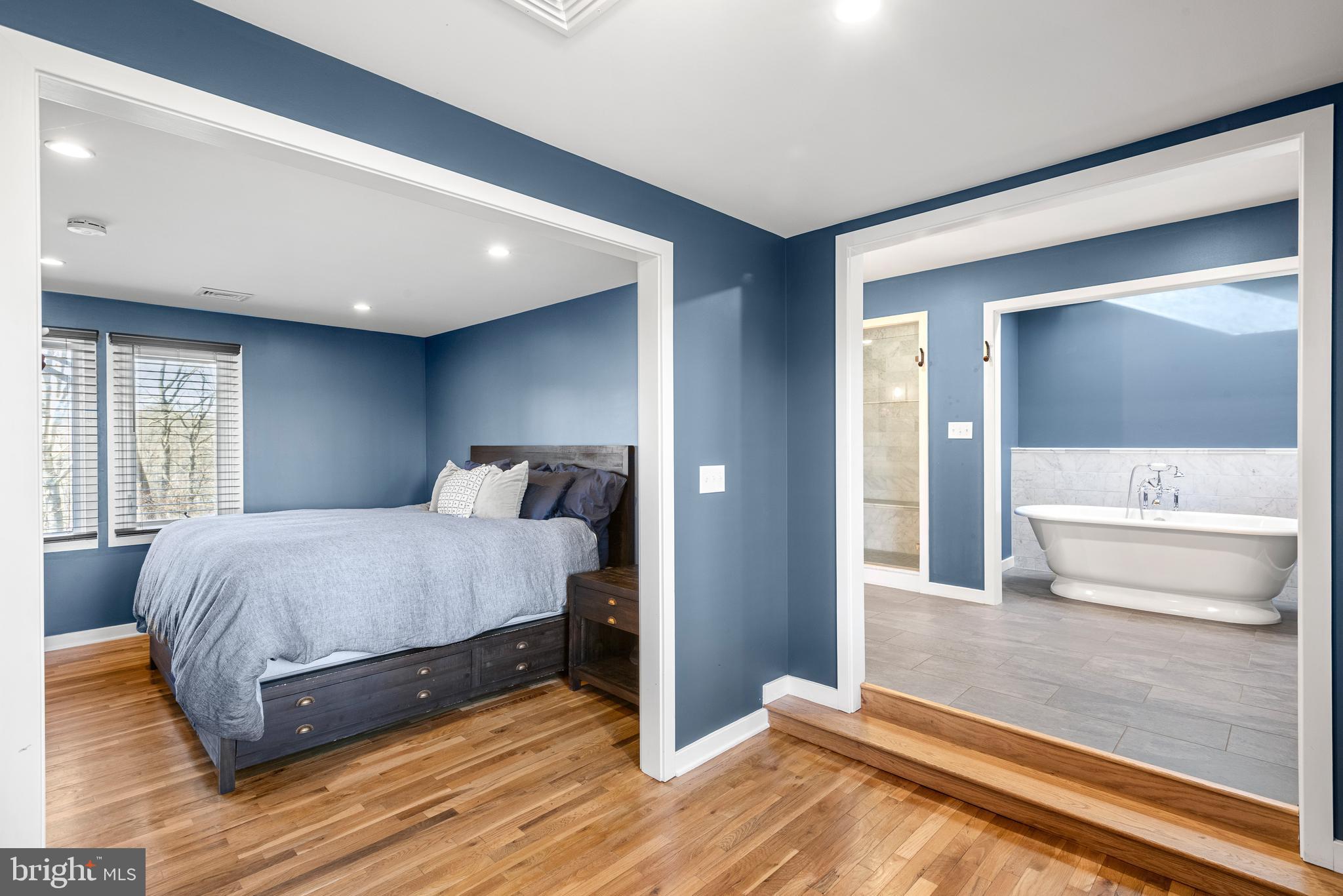 RADNOR HUNT - Residential