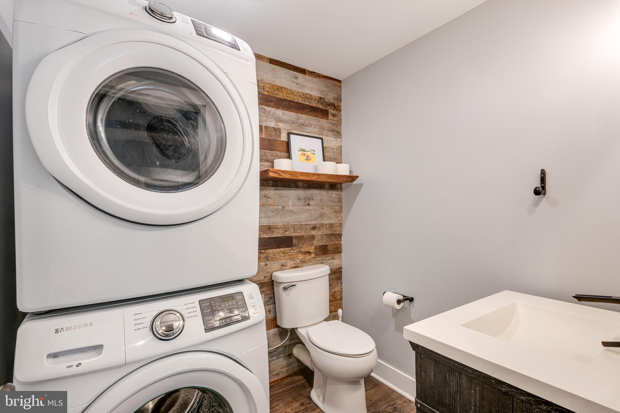 RADNOR HUNT - Residential