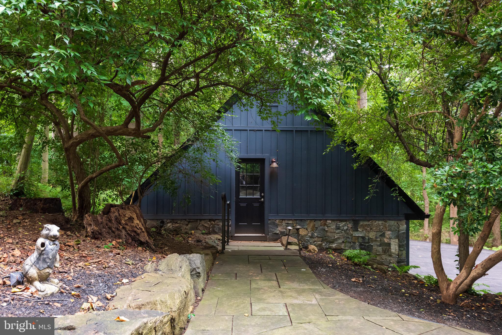 RADNOR HUNT - Residential