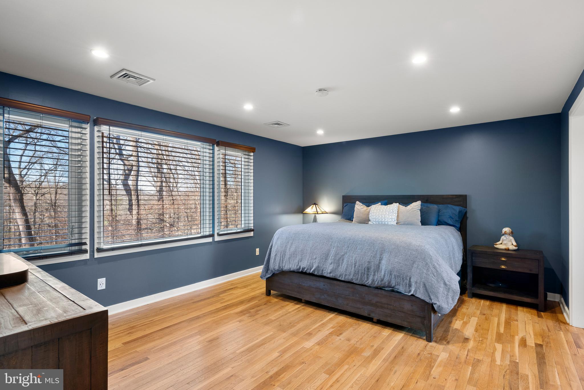 RADNOR HUNT - Residential