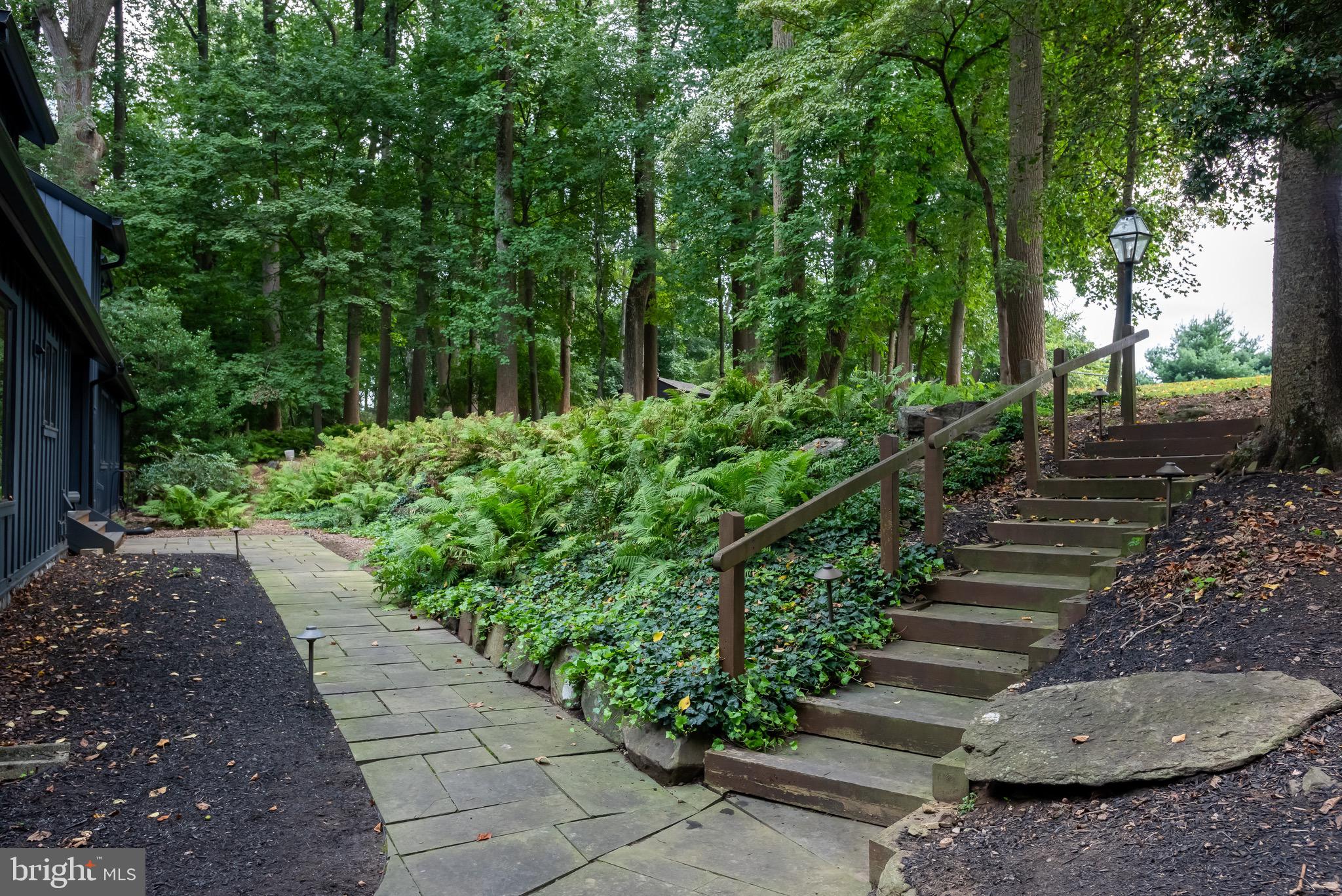 RADNOR HUNT - Residential