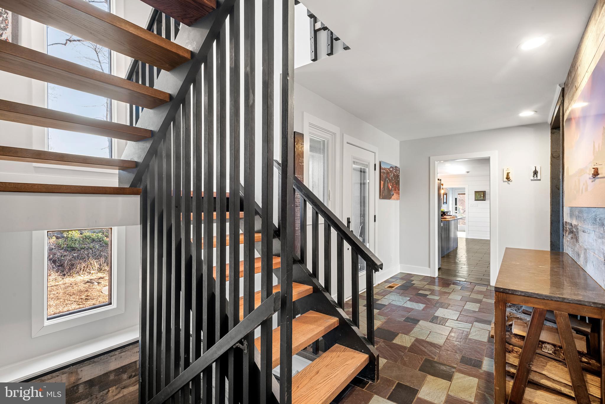 RADNOR HUNT - Residential