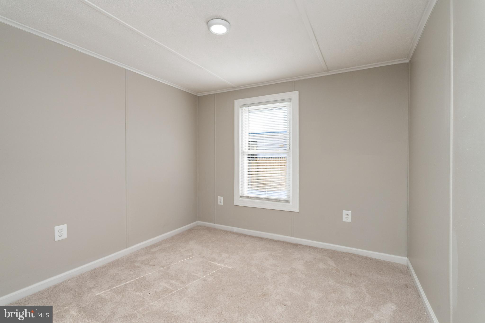 MOUNTAIN BUSH ESTATES - Residential