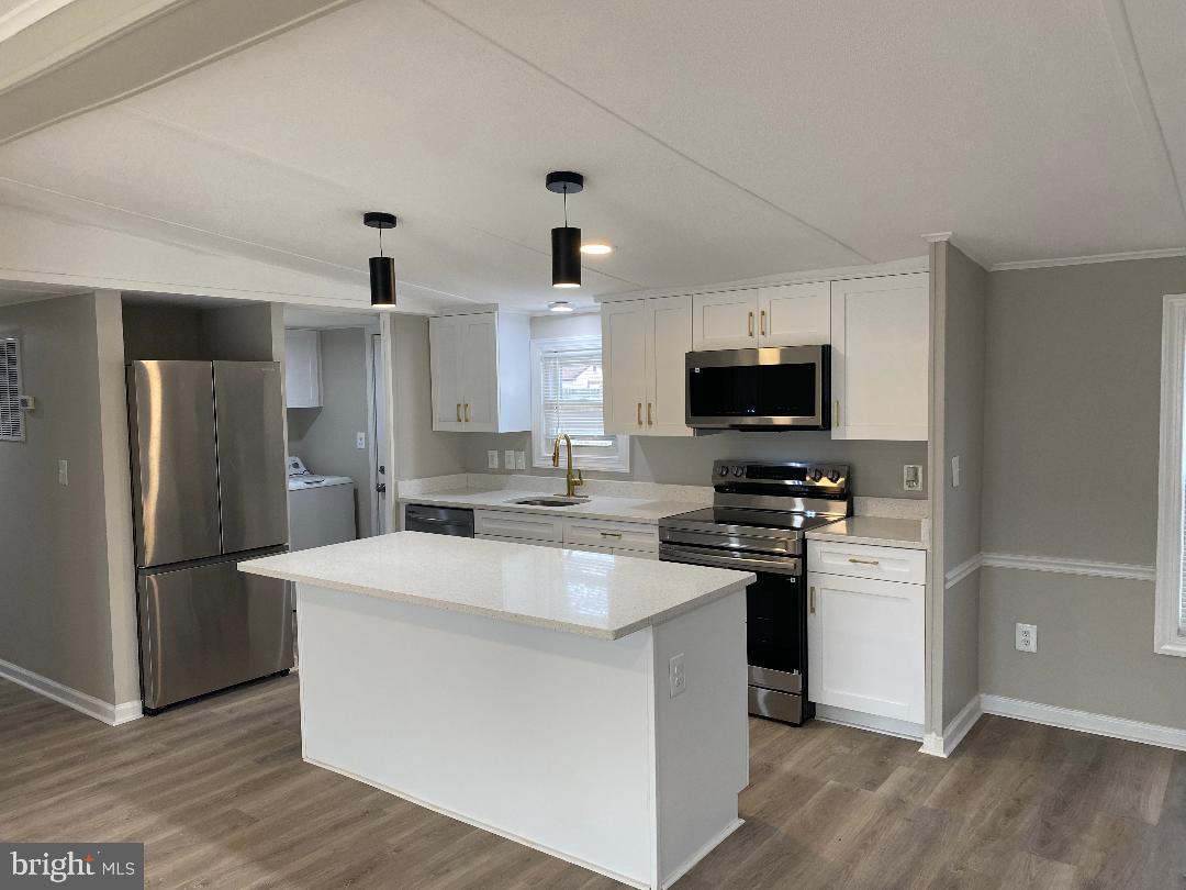 MOUNTAIN BUSH ESTATES - Residential