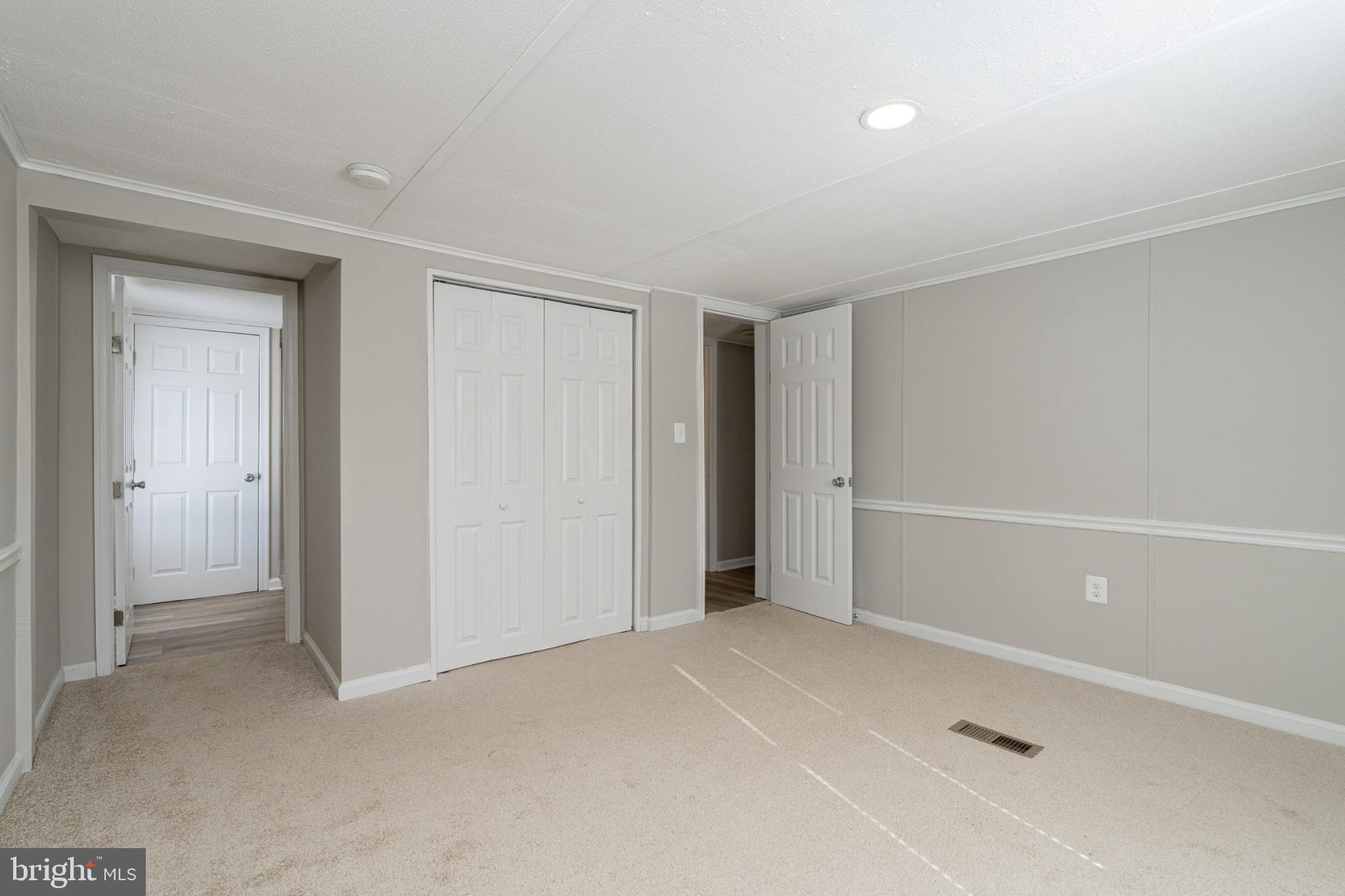 MOUNTAIN BUSH ESTATES - Residential