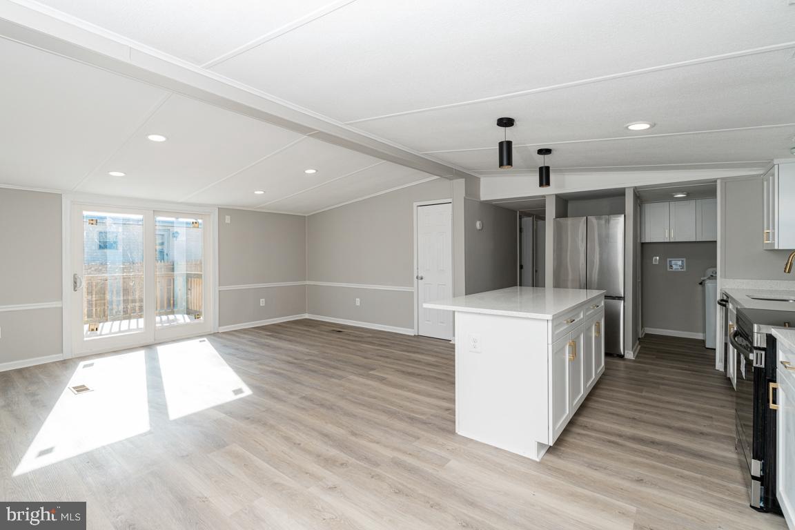 MOUNTAIN BUSH ESTATES - Residential