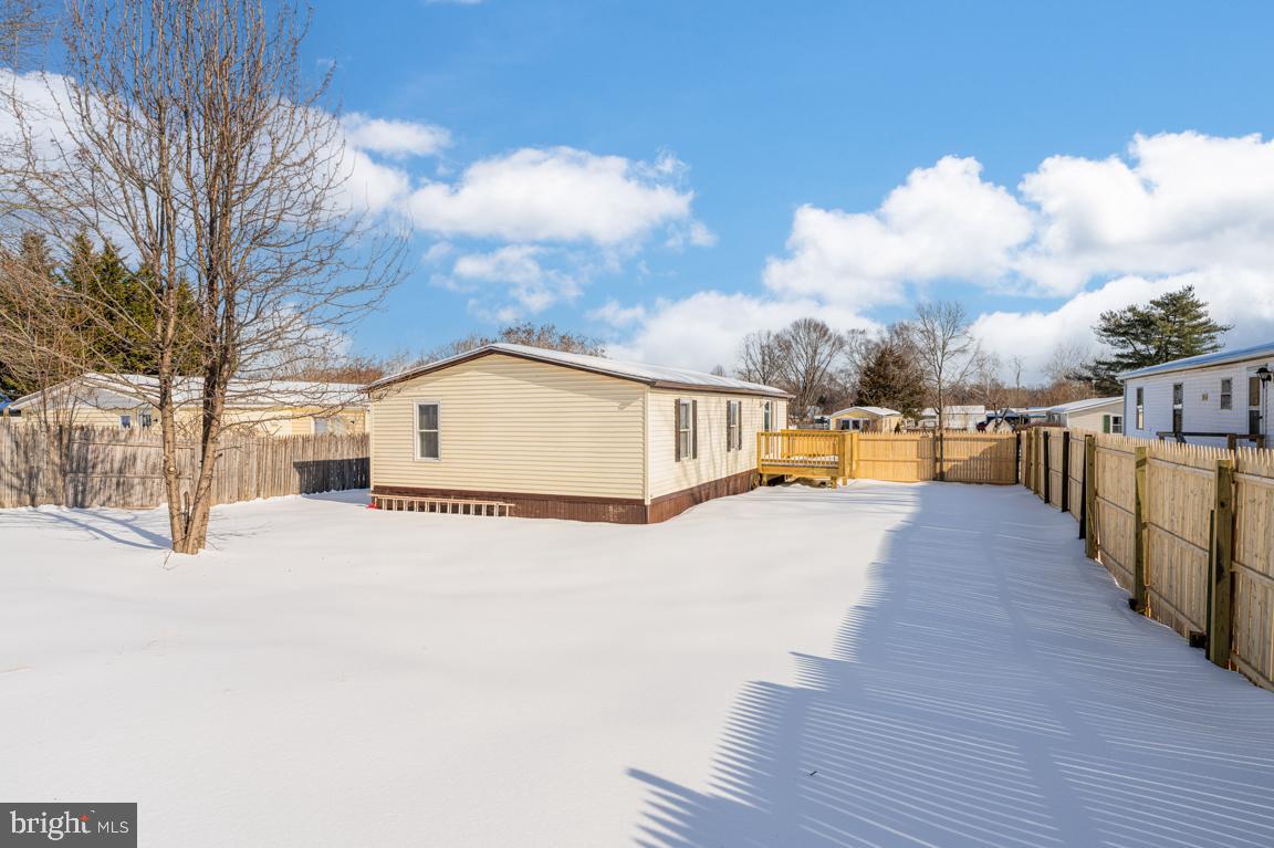 MOUNTAIN BUSH ESTATES - Residential