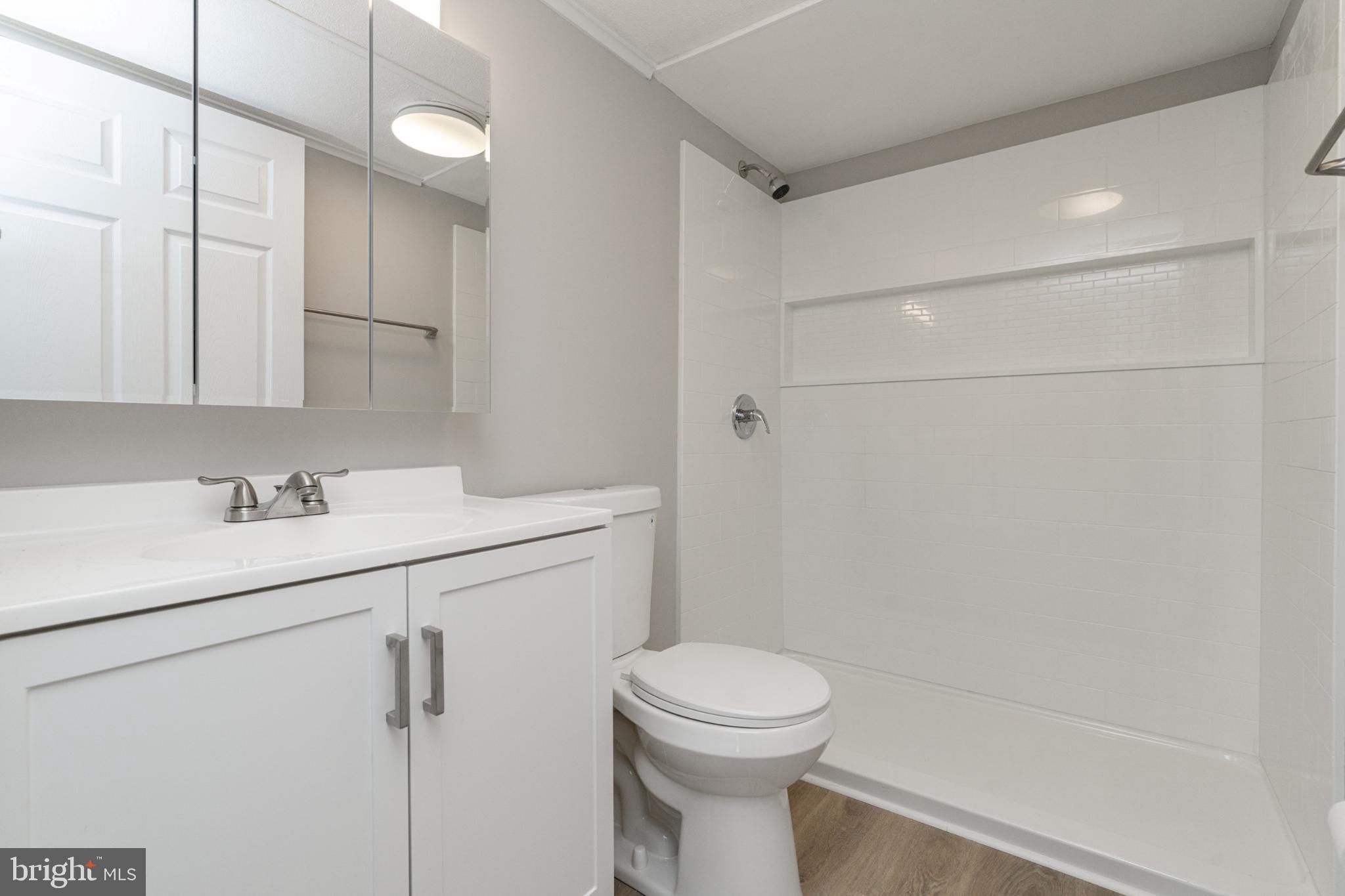 MOUNTAIN BUSH ESTATES - Residential