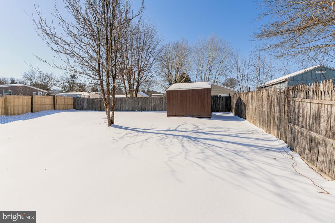 MOUNTAIN BUSH ESTATES - Residential