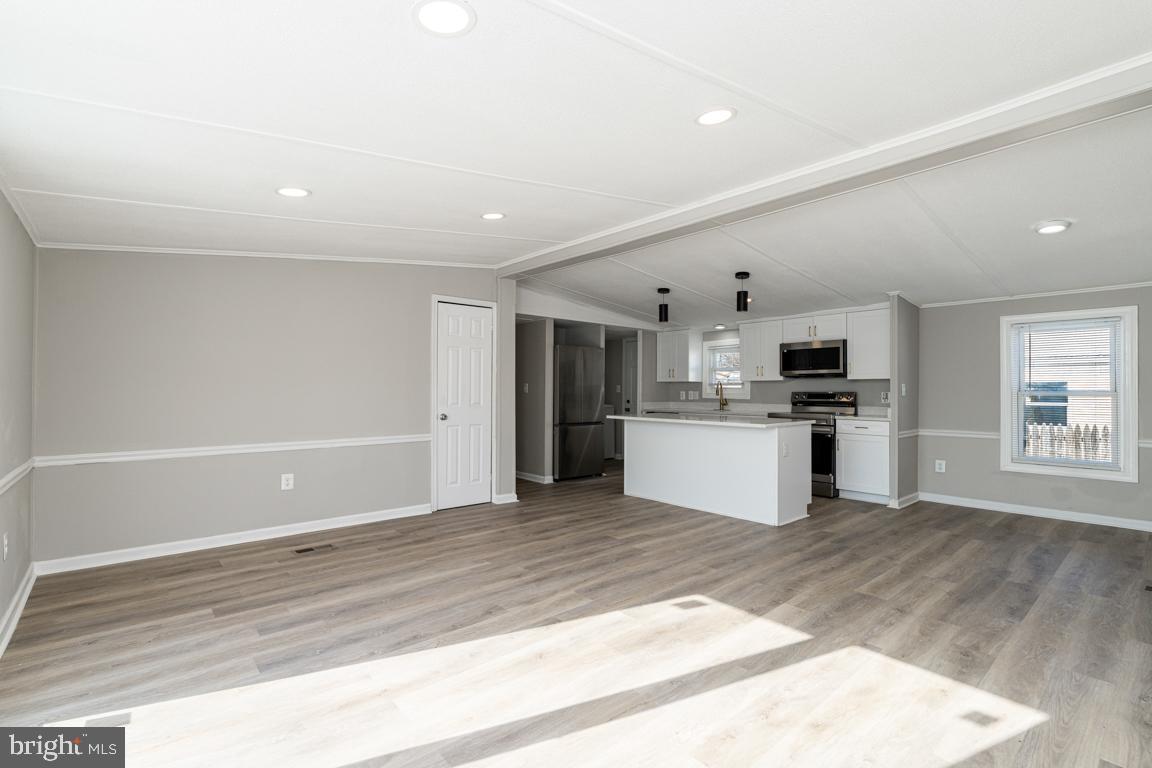 MOUNTAIN BUSH ESTATES - Residential