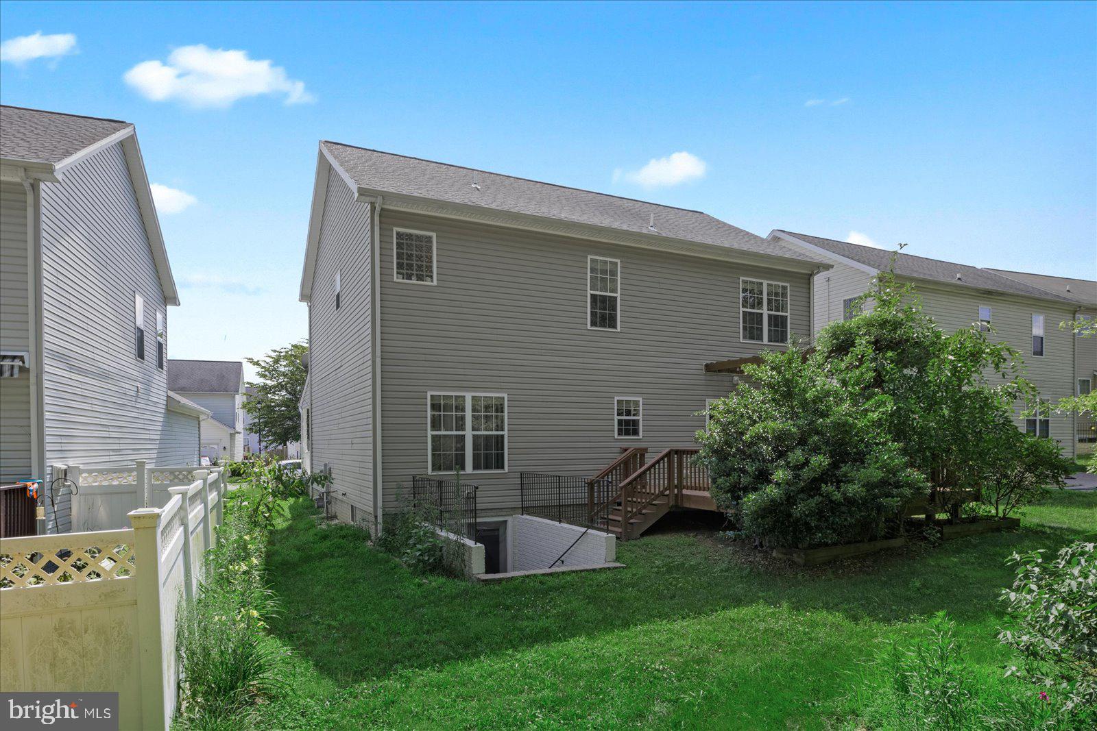 WIDEWATER VILLAGE - Residential