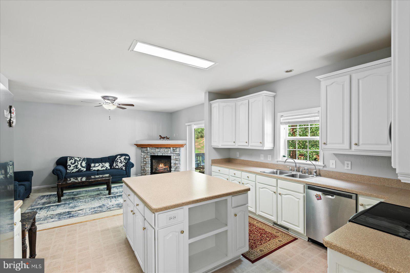 WIDEWATER VILLAGE - Residential