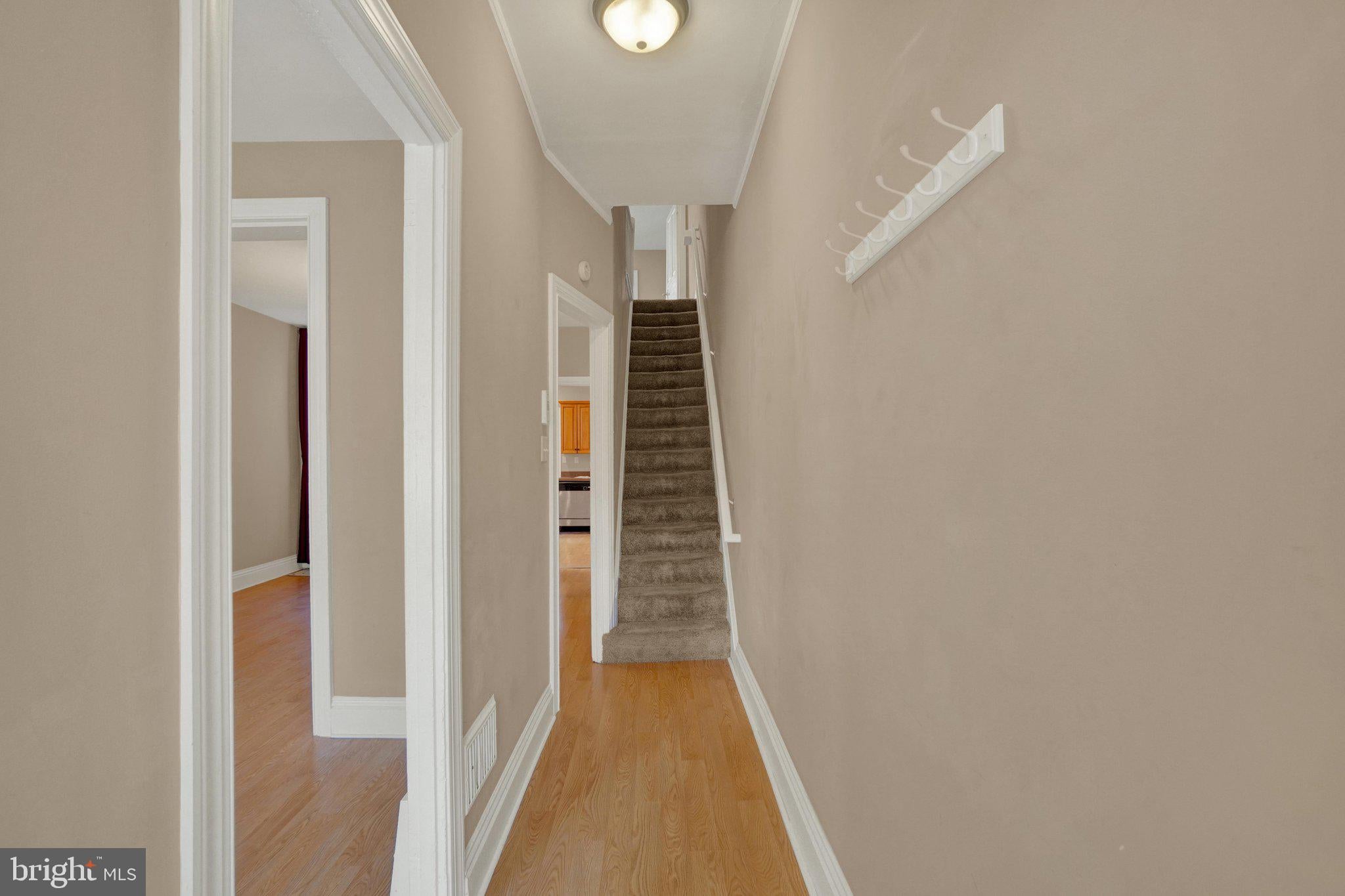 1283 W POPLAR STREET