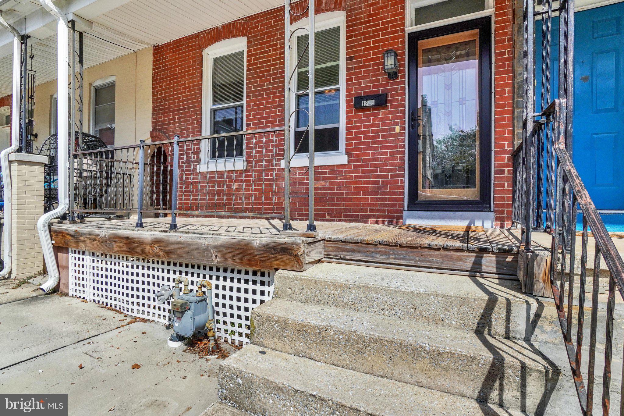 1283 W POPLAR STREET